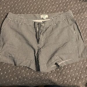 Women’s shorts size 10p